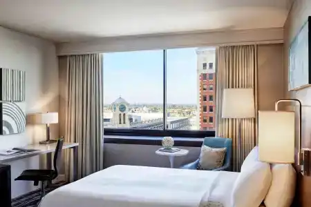 Renaissance Long Beach - 80