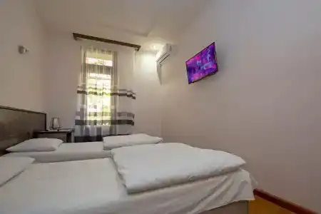 Yerevan Guest House - 4