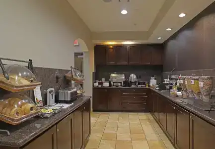 Residence Inn by Marriott - 9