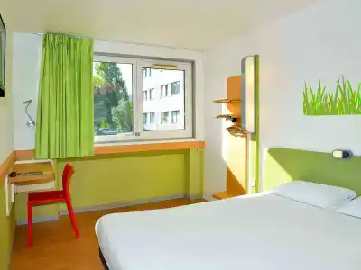ibis Bordeaux Lac - 6