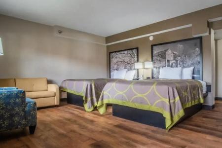 Super 8 by Wyndham Downtown at Convention Center - 20