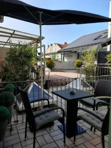 Stadtam Adenauerplatz - 33