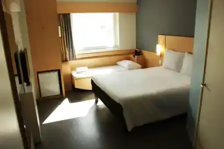 ibis Copacabana Posto 5 - 37