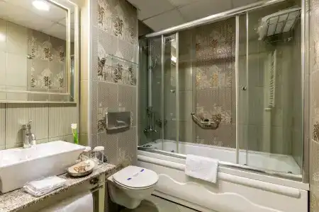Amira Istanbul - 6