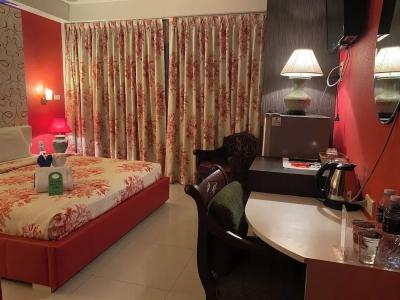 Oyo 1040 Access Inn Pattaya - 142