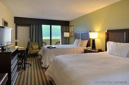 Hampton Inn - 5