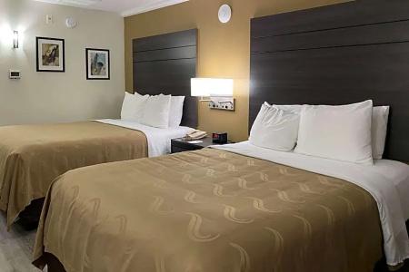 Quality Inn - Hwy 76 Central - 58