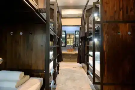 Castle Black Bangkok - 76