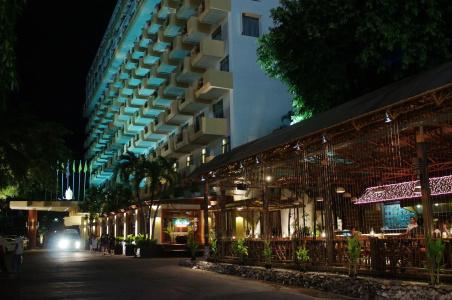 Golden Beach Pattaya - 14