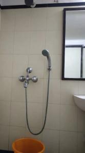 Executive Tower - 20