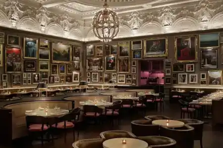 The London Edition - 18