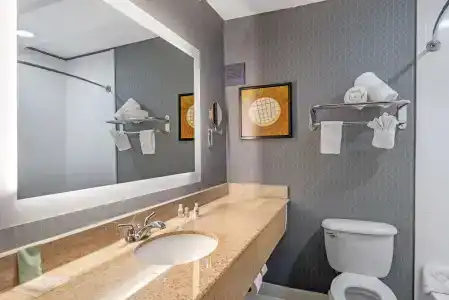 Best Western Premier City Gateway - 8