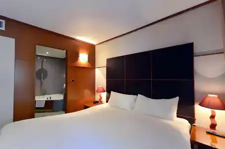 Goldstar  & Suites - 2