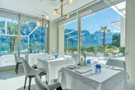 Blue Kotor Bay Premium Spa Resort - 32