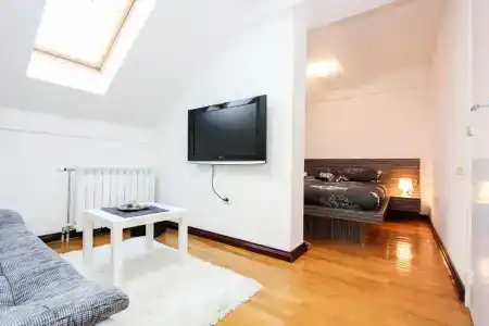 Central Park Residence - 67