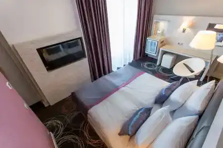 Aura Adults Only - 6