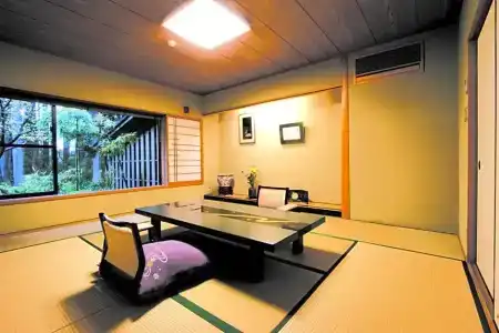 Hananoyado Fukuya - 50
