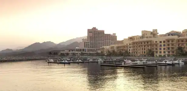 Fairmont Fujairah Beach Resort - 36