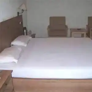 Nandhini, Rt Nagar - 6