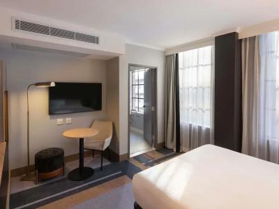 Travelodge Martin Place - 95