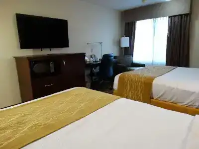 Best Western - 35
