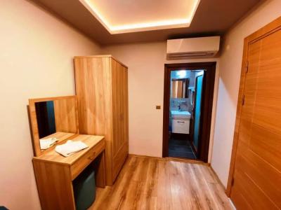 Gloria Suite - 1