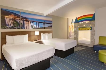 Days Inn & Suites by Wyndham At Disneyland Park - 24