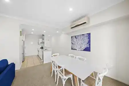 Macquarie Waters Boutique Apartment - 71