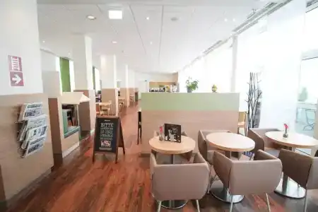 ibis Düsseldorf Hauptbahnhof - 10
