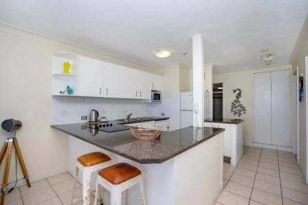 Burleigh Beach Tower - 62