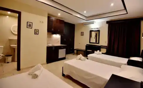 24 Seven Boutique - 121