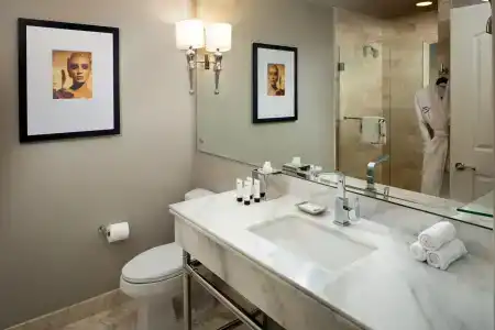 Zaza Dallas - 7
