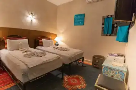 Riad Losra - 64