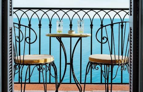 Hôtel La Pérouse Nice Baie des Anges - 37