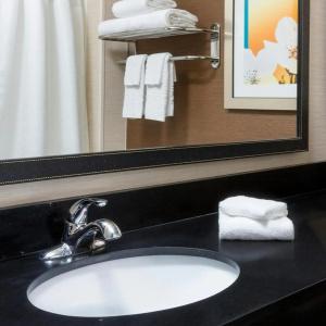 Fairfield Inn & Suites - 7