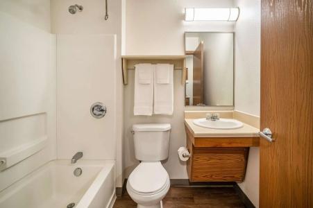 WoodSpring Suites - 36