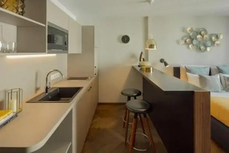 DD Suites Serviced - 130