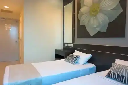 81 Changi - SG Clean - 16