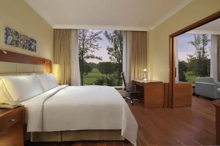 Hilton Bangalore Embassy GolfLinks - 73