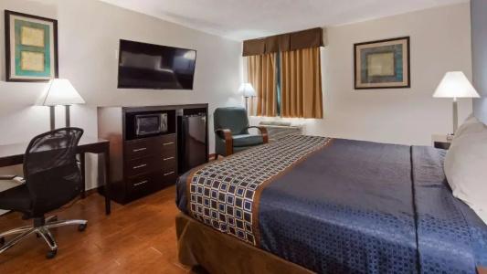 SureStay Plus by Best Western Medical Center - 34