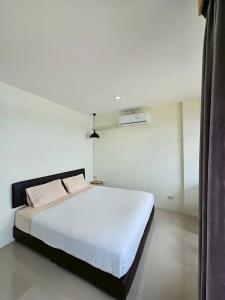 Check In Hostel at Naiyang Beach - 30