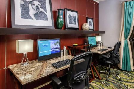 Hampton Inn Eugene - 3