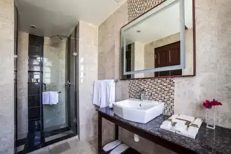 Best Western Plus - 6