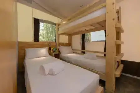 hu Village - 153