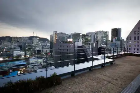 Grid Inn - 16