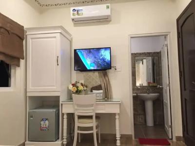 Mi Lan Corner - 5