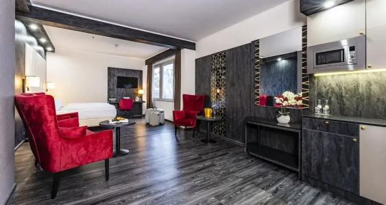 Plaza Schwerin; Sure Collection By Best Western - 162