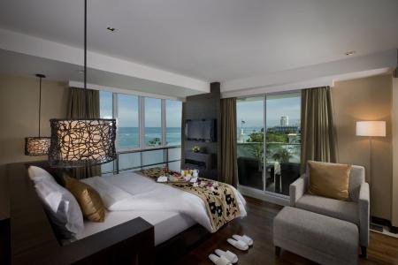 a-One Pattaya Beach Resort - 11