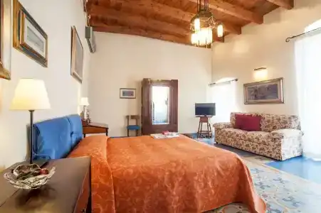 VinsLounge Suite - 53