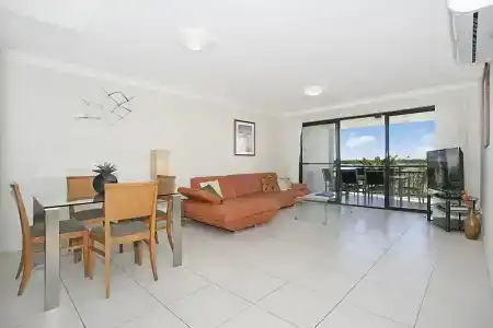 Sandcastles On The Broadwater - 75